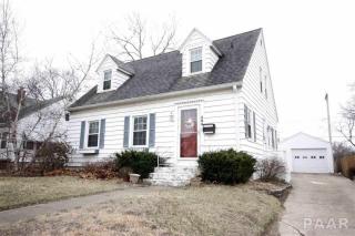 808 Chestnut St, Pekin, IL 61554-2837
