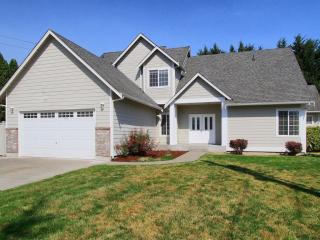 3018 Dale Ln, Tacoma, WA 98424-2308