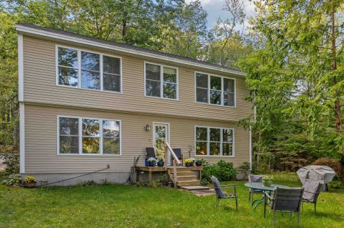 54 Snow Pond Rd, Concord, NH 03301-6910