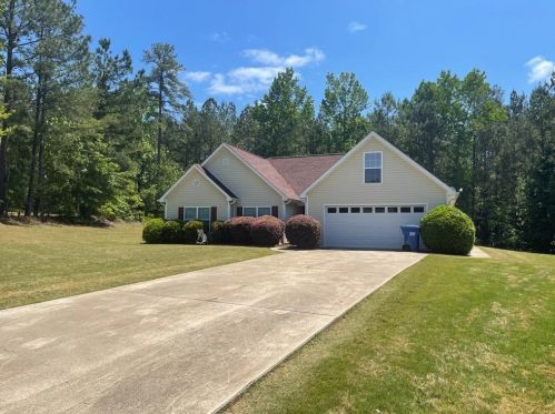 165 Loudoun Dr, Porterdale, GA 30014-5928