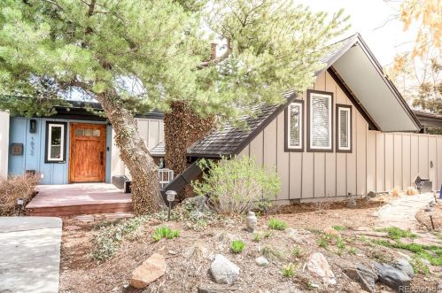 1832 Ivanhoe St, Denver, CO 80224-2117