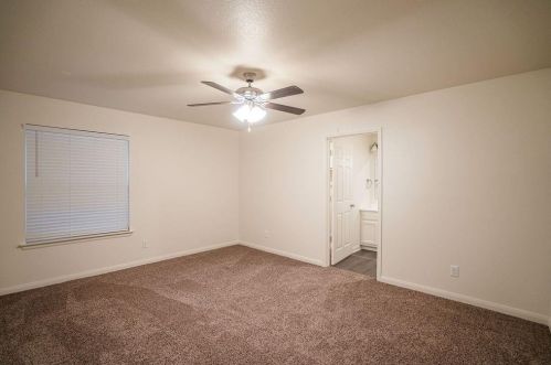 1034 Broadway Ave, Fort Worth TX  76104-1159 exterior