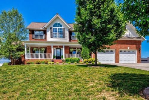 369 Bluff Trce, Jacksboro, TN 37757-3934