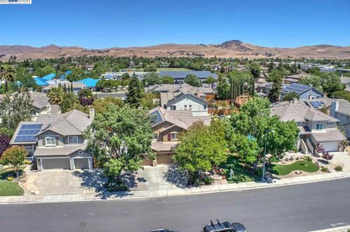 5660 Woodrose Way, Livermore, CA 94551-9556