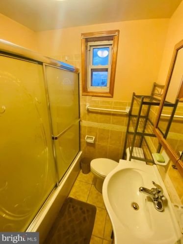 3023 3 St, Philadelphia PA 19133-3228 exterior