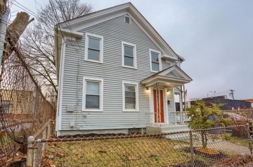 20 Cherry St, Waterbury, CT 06702-1617