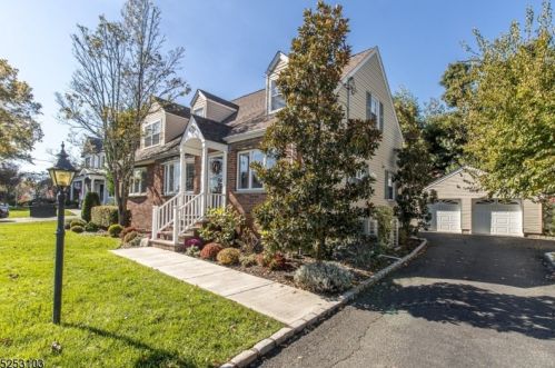 1242 Knollwood Rd, Mountainside, NJ 07092-1921