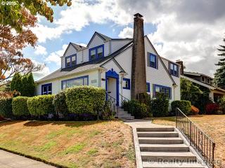 562 Rosa Parks Way, Portland, OR 97211-3060