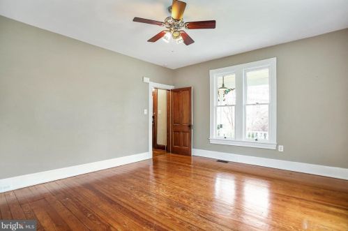 328 Mildred St, Charles Town WV  25414-1834 exterior