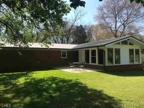 2 Perry Farm Rd, Cave Spring, GA 30124-3014