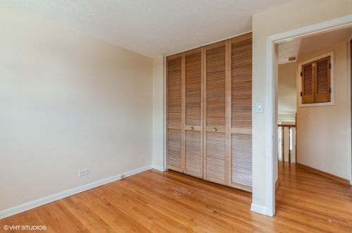 7137 Niles Ave, Niles IL  60714-2121 exterior