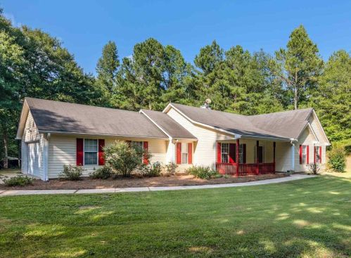 1267 Coan Dr, Locust Grove, GA 30248-2149