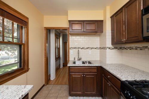 1397 Alaska Ave, Saint Paul MN  55116-2339 exterior
