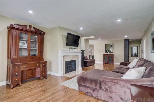 145 El Valle Opulento, Vista CA 92083-7708 exterior