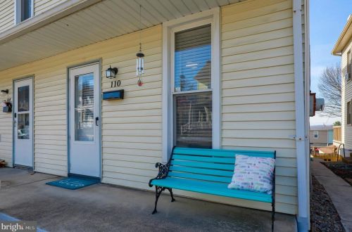 110 Lincoln Ave, Ephrata, PA 17522-2214