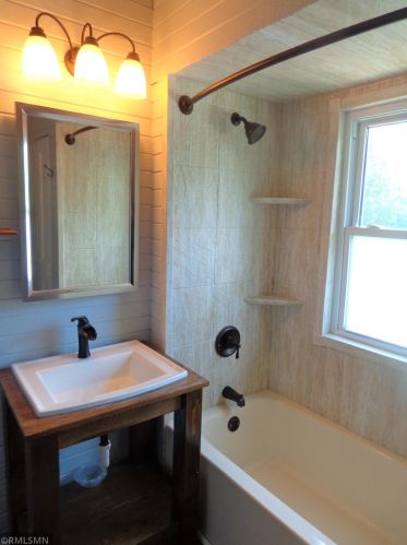 271 Clarence St, Saint Paul MN  55106-6514 exterior