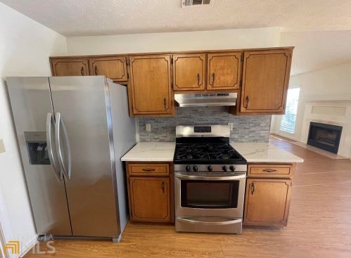 181 Forest Pl, Stockbridge GA  30281-1105 exterior