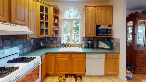 10 Sturgis Rd, Lavallette NJ 08735-2843 exterior