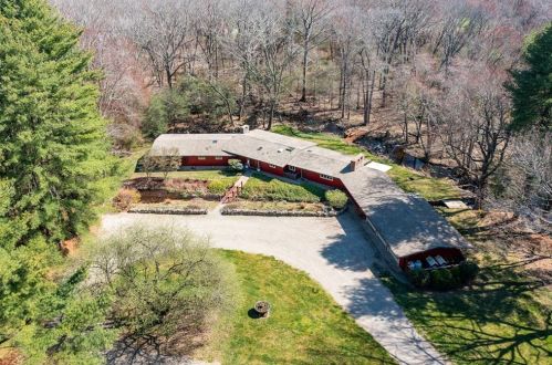 810 Frenchtown Rd, Warwick, RI 02818-1512