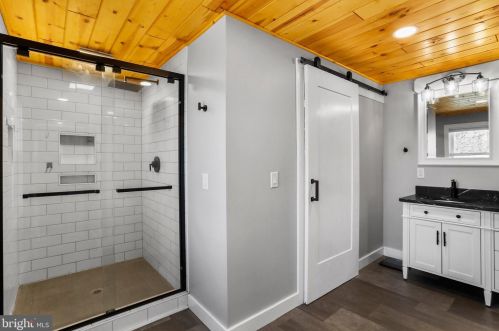 1034 Toms Knob Approach, Lost City WV 26810-8428 exterior