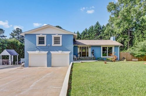 2448 Marguerite Pl, Marietta, GA 30068-2226