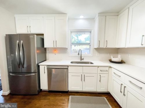 733 Stinchcomb Rd, Severna Park MD  21146-4223 exterior