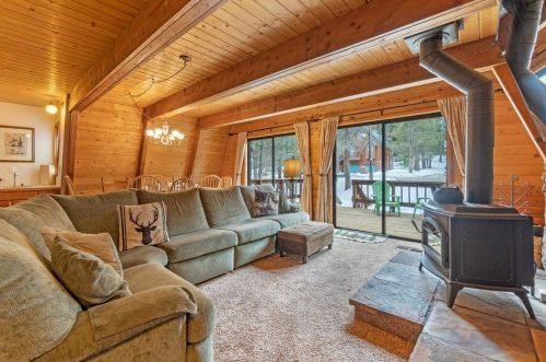 13812 Hansel Ave, Truckee, CA 96161-6239