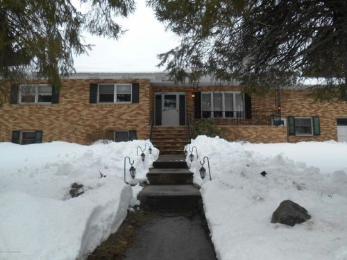 398 River St, Pittston, PA 18642-1349