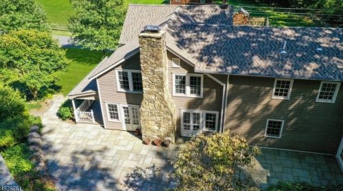 38 Guinea Hollow Rd, Lebanon, NJ 08833-3320