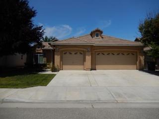 1152 Carnoustie Ave, Fresno, CA 93730-5902