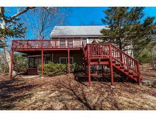53 Driftwood Dr, Charlestown, RI 02813-2904