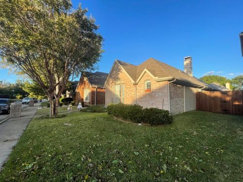 8428 Pipe Stone Dr, Plano TX  75025-4200 exterior