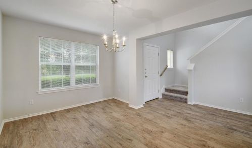 910 Goldenrod St, Uhland TX  78640-5459 exterior