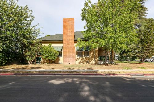 781 Main St, Turlock, CA 95380-4836