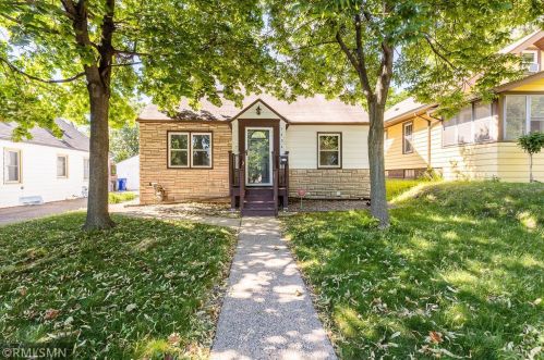 1454 Hague Ave, Saint Paul MN  55104-6703 exterior
