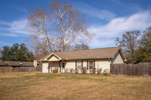 212 Rosewood Dr, Mapleton, TX 75835-1342