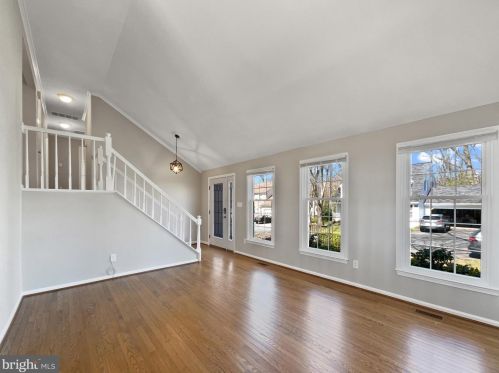 9109 Lake Braddock Dr, Springfield VA  22015-2136 exterior