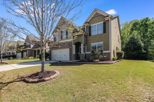 7561 Watson Cir, Locust Grove, GA 30248-7428