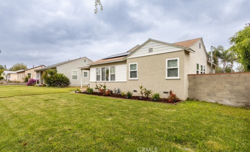 818 9th Ave, Upland CA  91786-4001 exterior