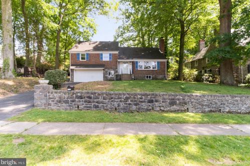 6460 Drexel Rd, Philadelphia, PA 19151-2401