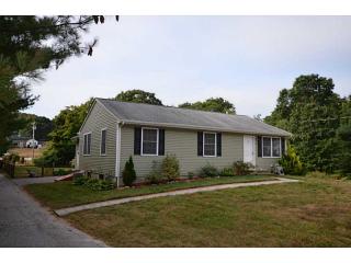 93 Old Post Rd, Westerly, RI 02891-2643