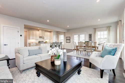 4388 Grandview Rd, Hanover PA 17331-9753 exterior