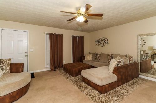 210 Beverly Park Ct, Newnan, GA 30263-6028