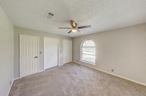 2029 Pond Shore Dr, Angleton TX 77515-7483 exterior