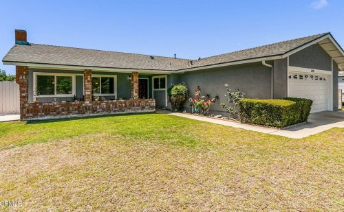 1201 Astoria Pl, Oxnard, CA 93030-8616