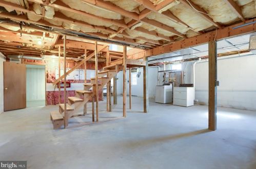 2316 Walnut Bottom Rd, Carlisle PA  17015-9374 exterior