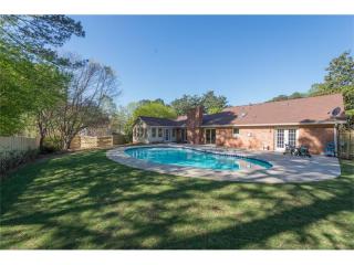 2702 Innsbruck Ln, Marietta, GA 30062-5664