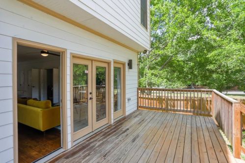 300 Holderness St, Atlanta GA  30310-1306 exterior