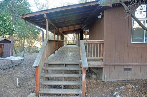 7341 Sems Ln, Redwood Valley, CA 95470-9424