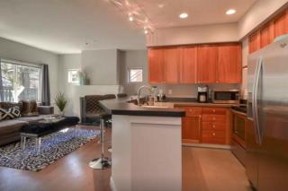 3671 Dayton Ave, Seattle WA  98103-8510 exterior